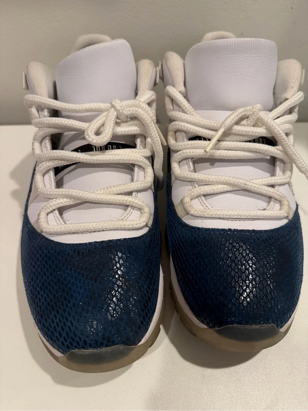 Air Jordan 11 Retro Low LE 